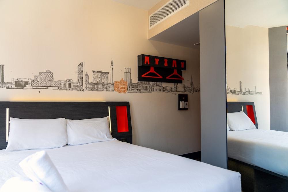 Easyhotel Бірмінгем Екстер'єр фото